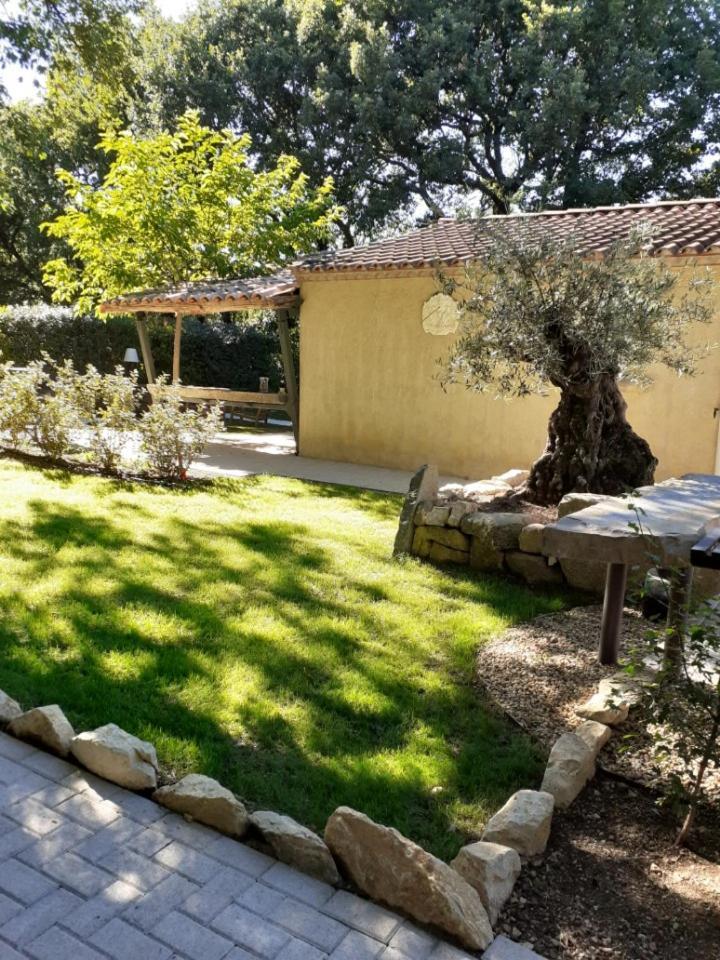 Les Gites De L'Arbousier Quissac  Exterior foto